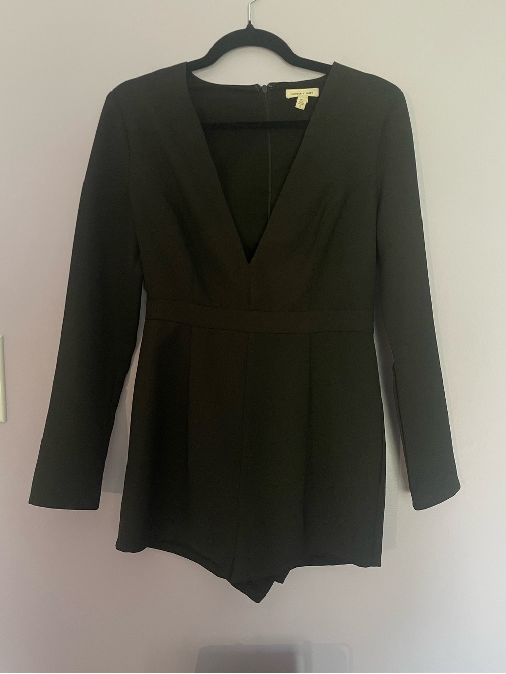 Silence + Noise UO Long Sleeve Black Romper size S V-Neck